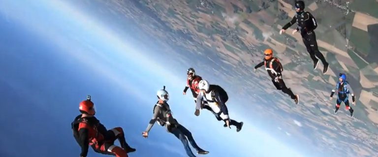 Qu&rsquo;elle est la meilleure saison pour sauter en parachute ? Nos conseils pour profiter pleinement de votre saut